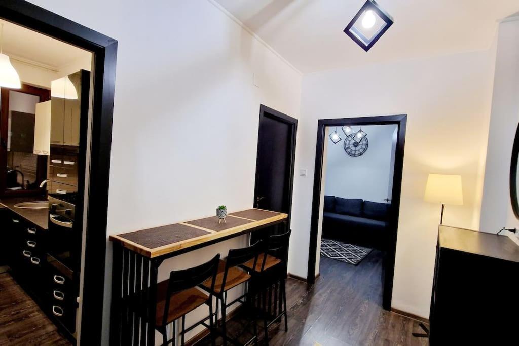 Belle Apartments - Republicii ปีเตช ภายนอก รูปภาพ